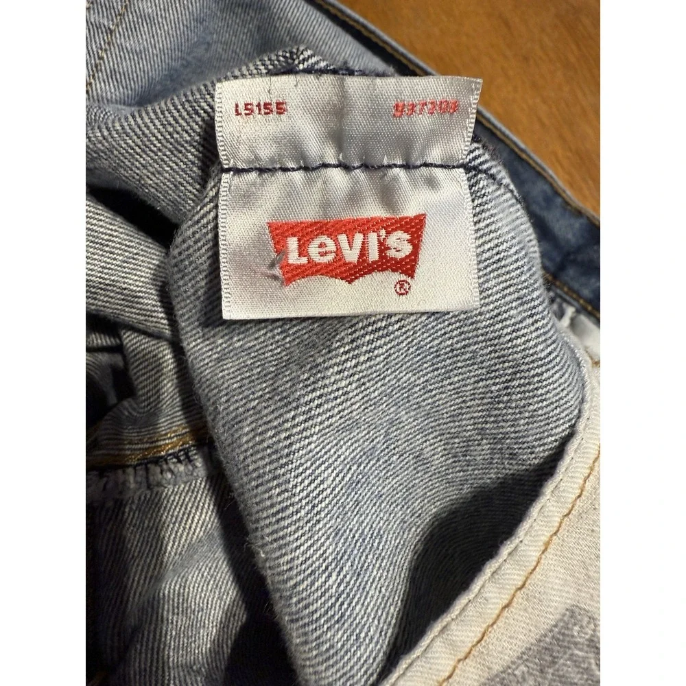 Levi's 501 Jeans Size‎ 34x32 (actual 31x28) Blue Jeans- Button Fly